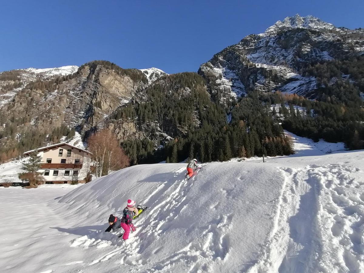 Mooshof Apartment Kaunertal Luaran gambar